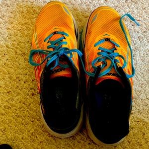 Hoka Clifton 3 running shoes.  Slightly used but a really awesome shoe.